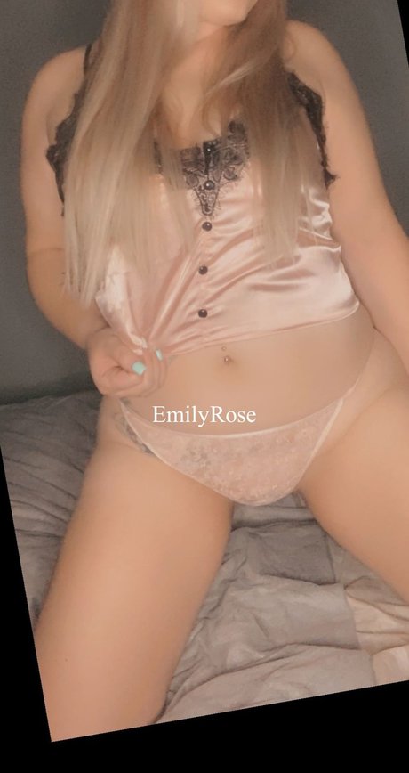 Naakte gelekte OnlyFans-foto van Michelle Jundi
