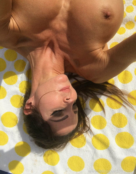 Naakte gelekte OnlyFans-foto van Hardonfelicia