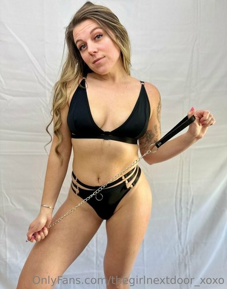 Naakte gelekte OnlyFans-foto van Thegirlnextdoorxoxo