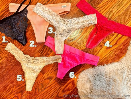 Thegirlnextdoor_xoxo