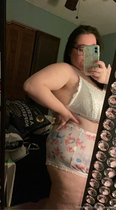 Lilpeachpit