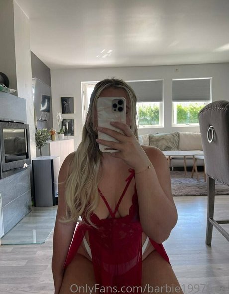 Naakte gelekte OnlyFans-foto van Barbie1997free