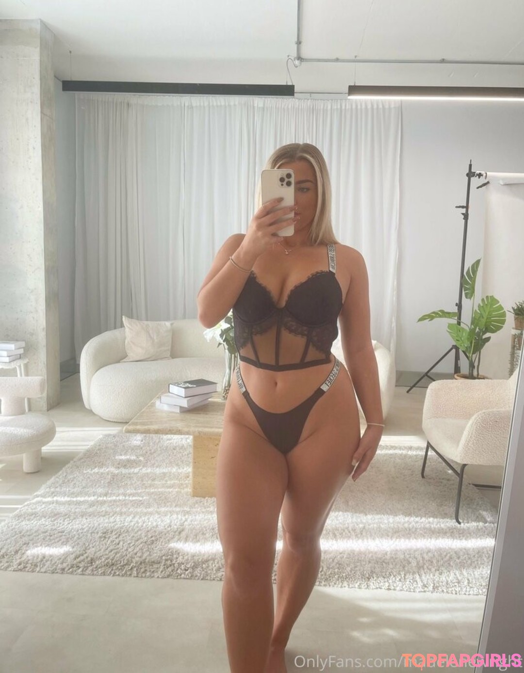 Naakte gelekte OnlyFans-foto van Madelenewright #24 Naakte gelekte OnlyFans-foto van Madelenewright #24