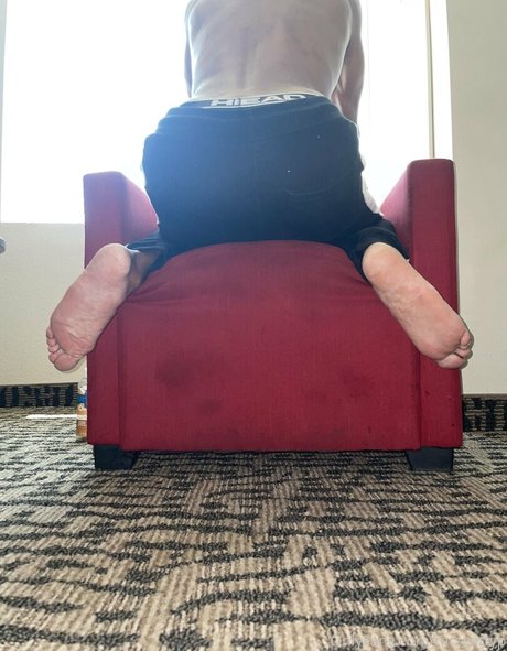 Naakte gelekte OnlyFans-foto van Mrscottyp