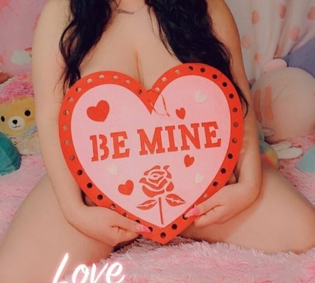 Naakte gelekte OnlyFans-foto van Xxxglowyxxx