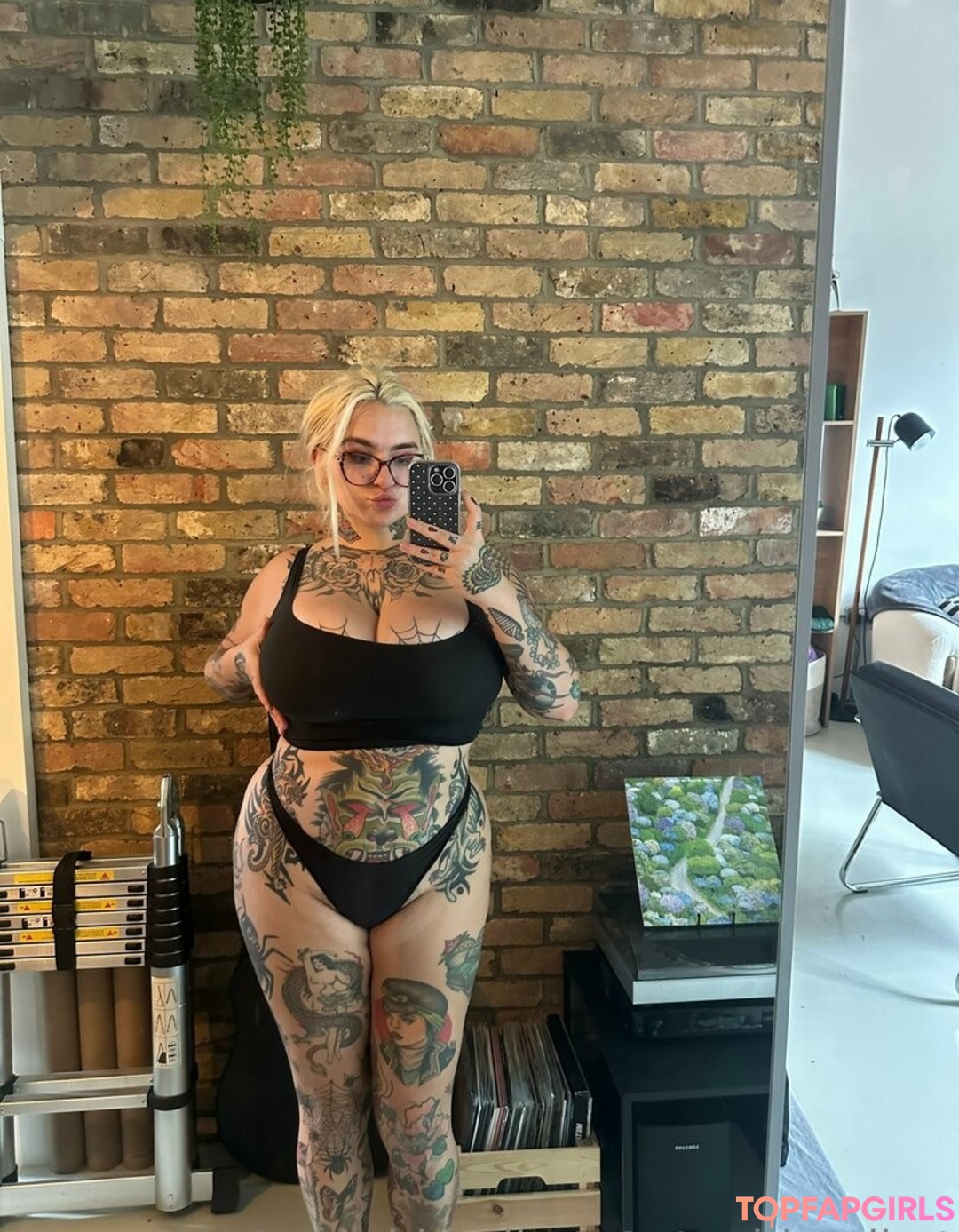 Naakte gelekte OnlyFans-foto van Stupiderandhotter #8 Naakte gelekte OnlyFans-foto van Stupiderandhotter #8