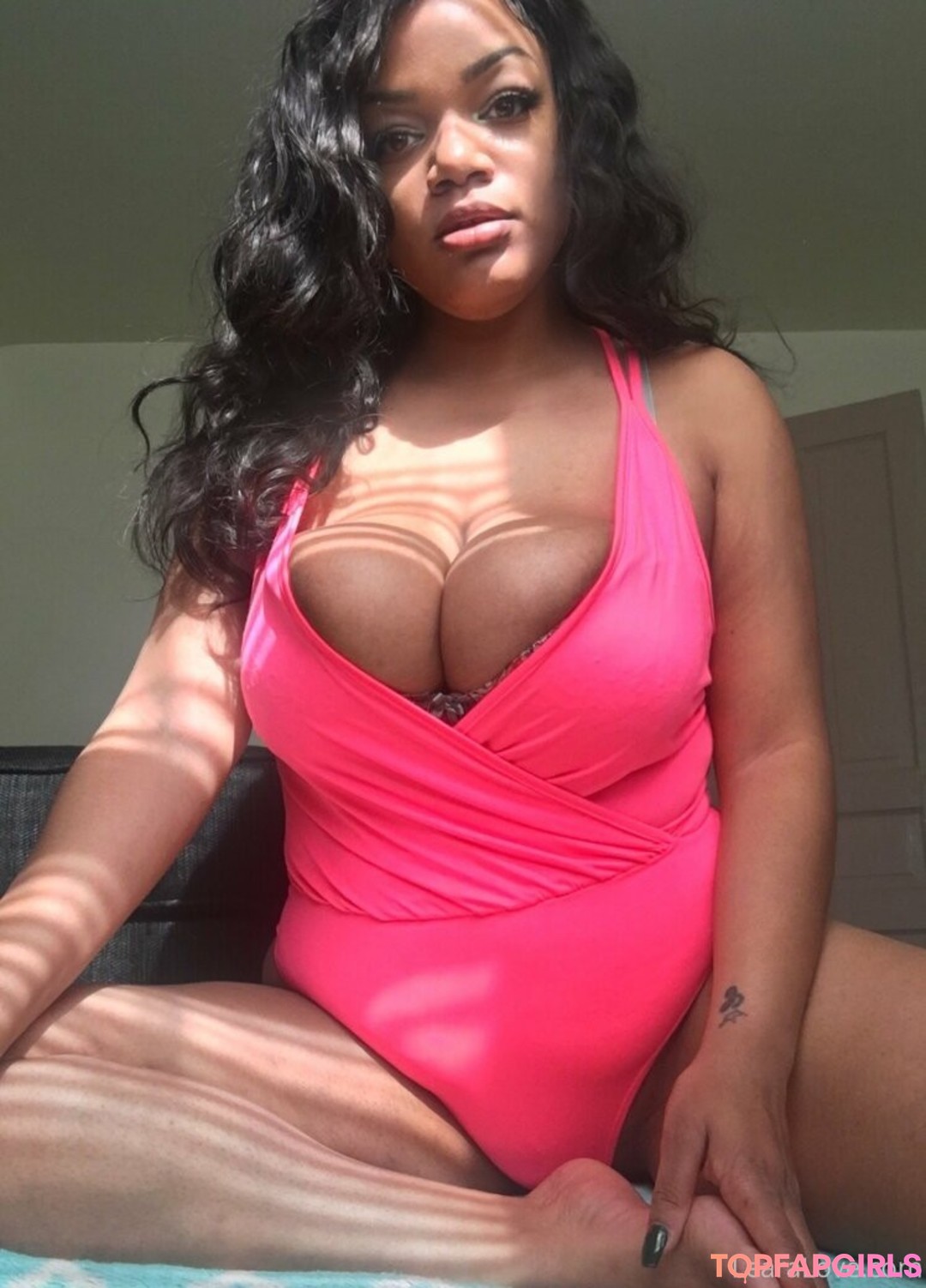 Naakte gelekte OnlyFans-foto van Freelearalove #18 Naakte gelekte OnlyFans-foto van Freelearalove #18