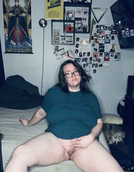 Naakte gelekte OnlyFans-foto van Lingeriebabes