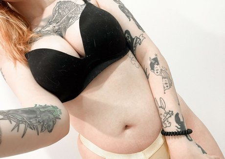Naakte gelekte OnlyFans-foto van Lleykt421