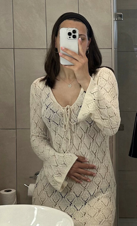 Naakte gelekte OnlyFans-foto van Inafross