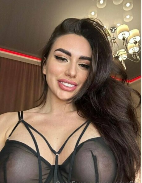 Naakte gelekte OnlyFans-foto van Sexysofiia