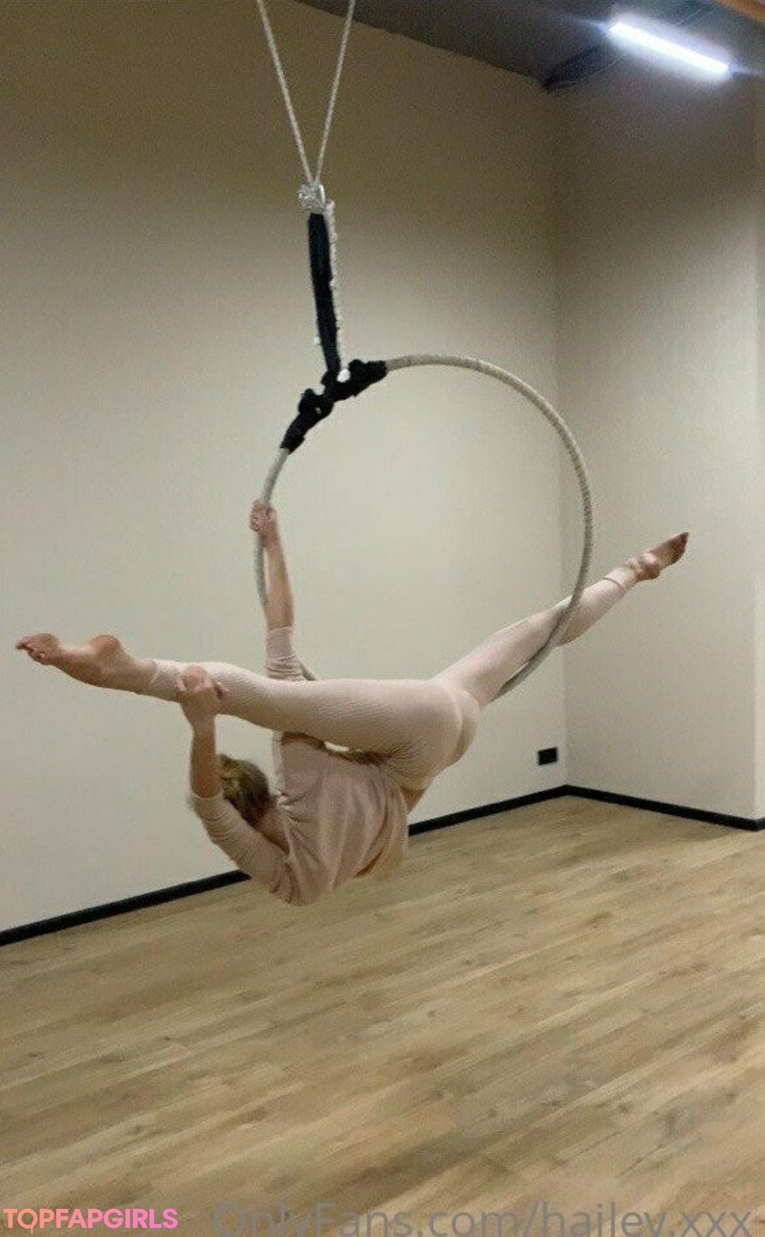 Naakte gelekte OnlyFans-foto van Haileycherry #42 Naakte gelekte OnlyFans-foto van Haileycherry #42