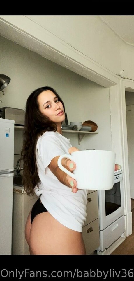 Naakte gelekte OnlyFans-foto van Babbyliv36