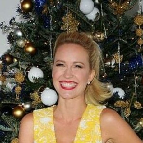 Naakte gelekte OnlyFans-foto van Anna Camp