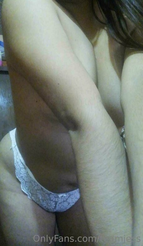 Naakte gelekte OnlyFans-foto van Teamjess