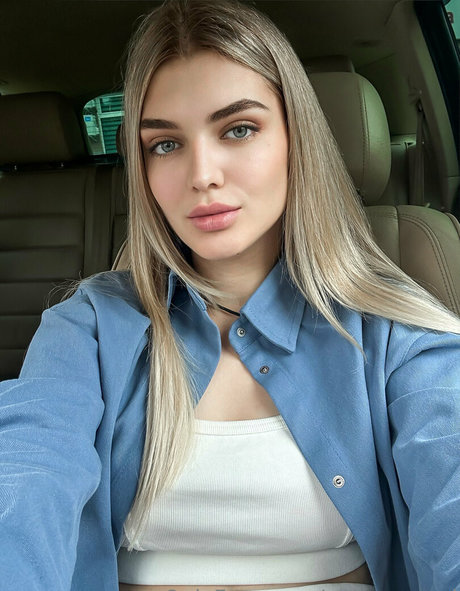 Naakte gelekte OnlyFans-foto van Palmyangel