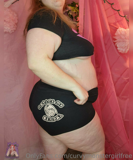 Curvymonstergirlfree