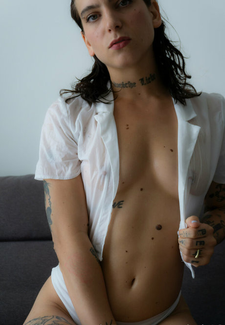 Naakte gelekte OnlyFans-foto van Gaiab12