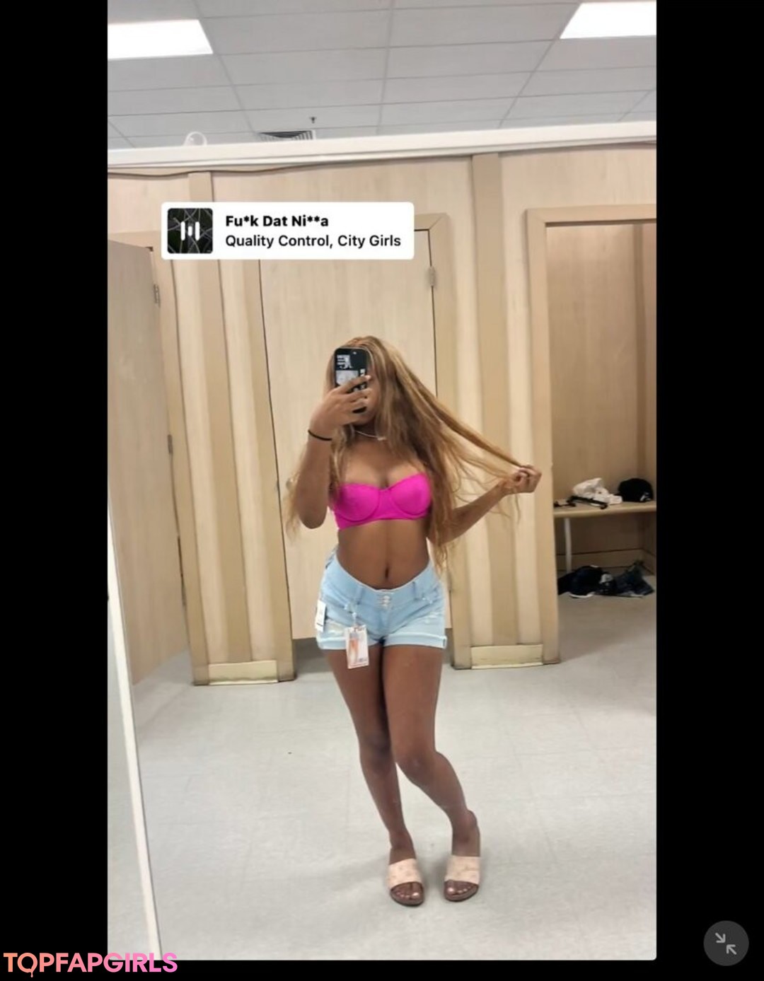 Naakte gelekte OnlyFans-foto van Thatbrxt00 #4 Naakte gelekte OnlyFans-foto van Thatbrxt00 #4