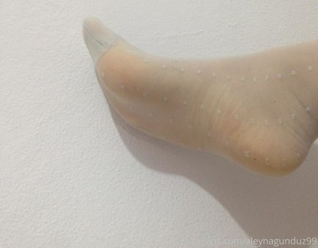 Naakte gelekte OnlyFans-foto van Aleyonlyfans