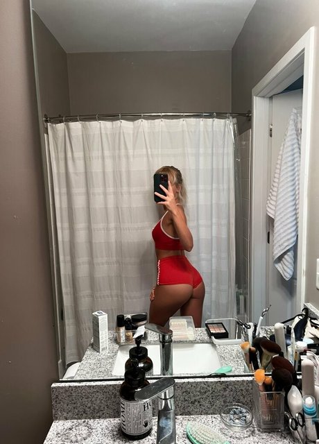 Sydneysweety18