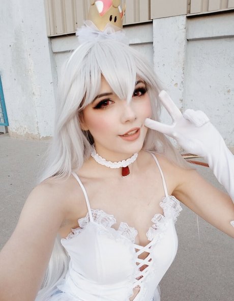 Meggii Cosplay