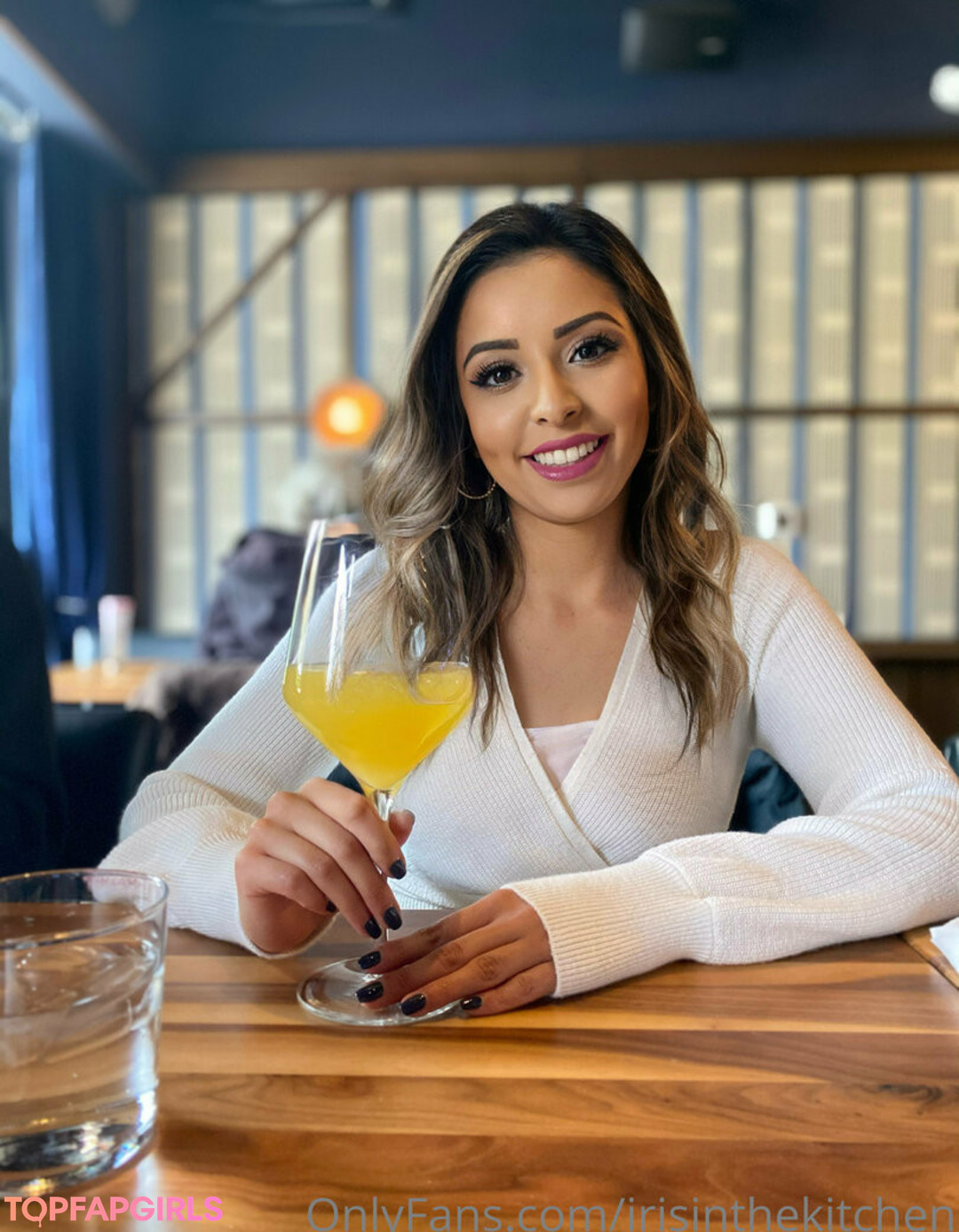 Naakte gelekte OnlyFans-foto van Irisinthekitchen #82 Naakte gelekte OnlyFans-foto van Irisinthekitchen #82