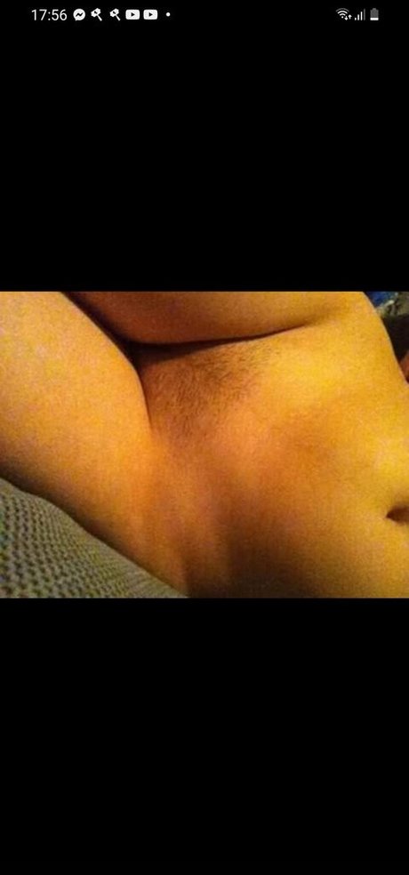 Naakte gelekte OnlyFans-foto van Kladuscanke