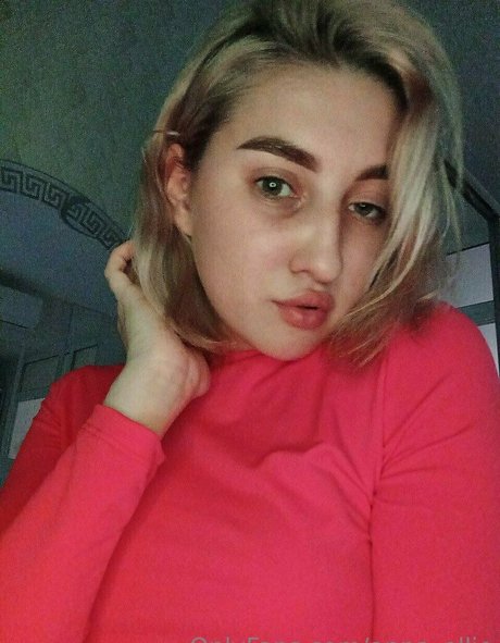 Naakte gelekte OnlyFans-foto van Annaellie