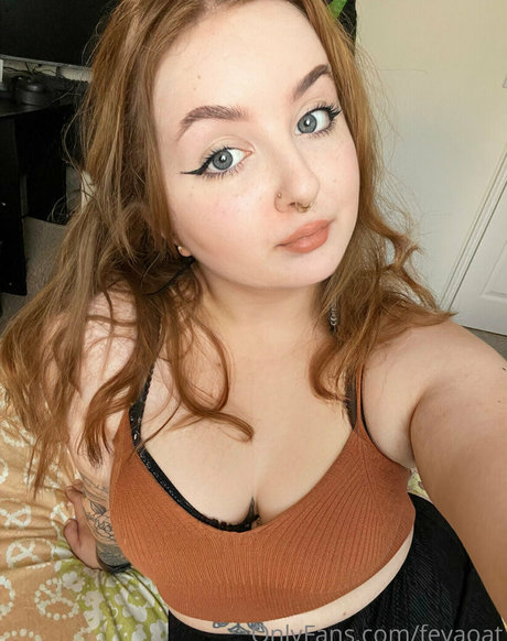 Naakte gelekte OnlyFans-foto van Cutiefeya