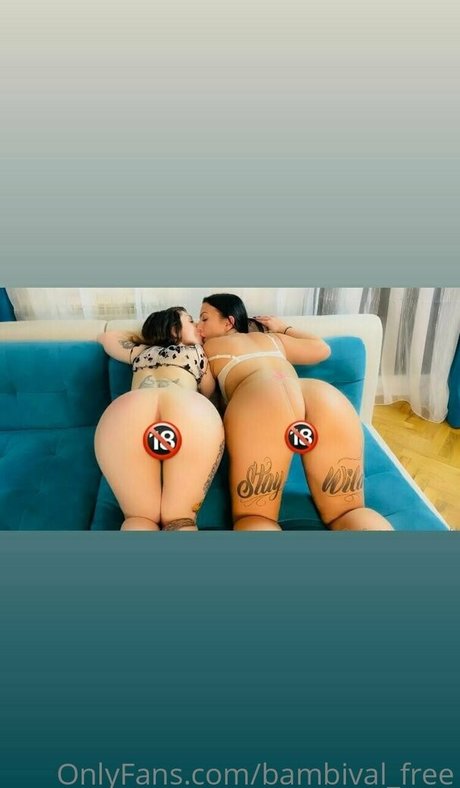 Naakte gelekte OnlyFans-foto van Bambivalfree