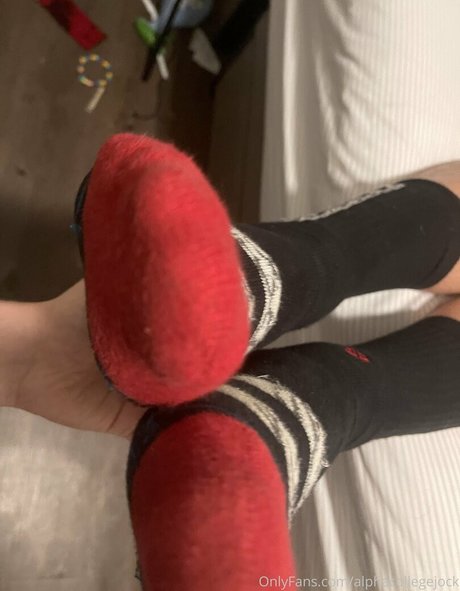 Naakte gelekte OnlyFans-foto van Alphacollegejock