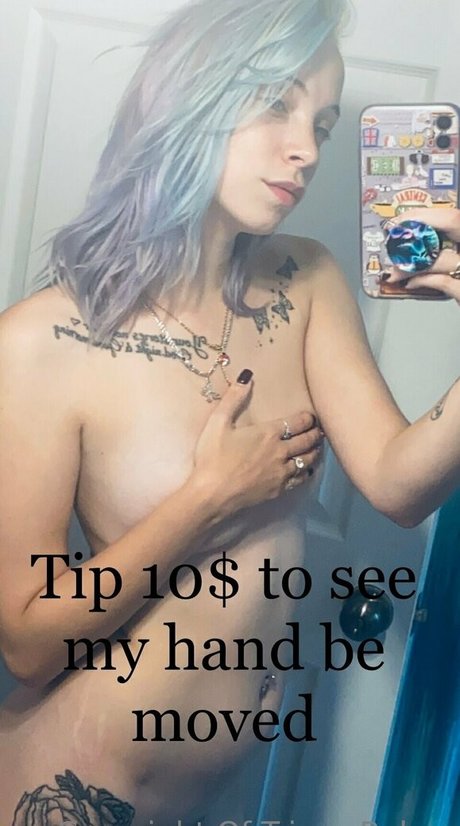 Naakte gelekte OnlyFans-foto van Trippybbabez