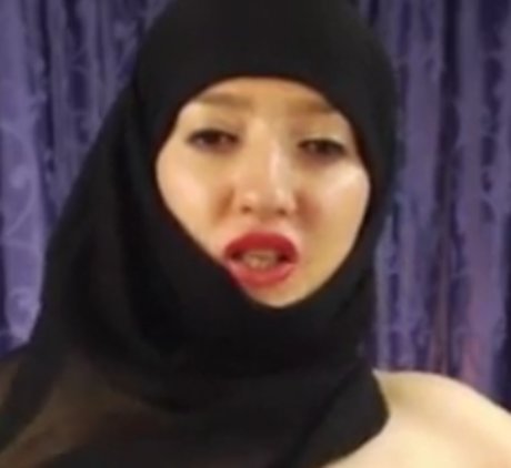Naakte gelekte OnlyFans-foto van Muna