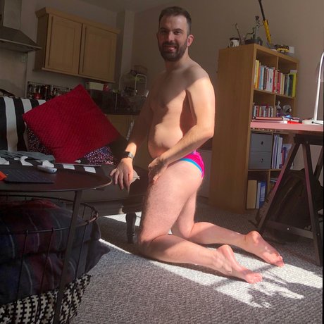 Naakte gelekte OnlyFans-foto van Kyros