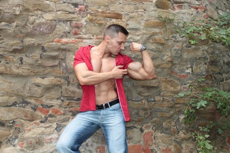 Naakte gelekte OnlyFans-foto van Bogdan