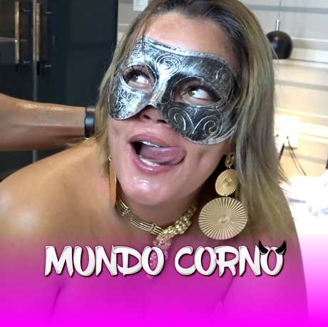 Naakte gelekte OnlyFans-foto van Mundocorno