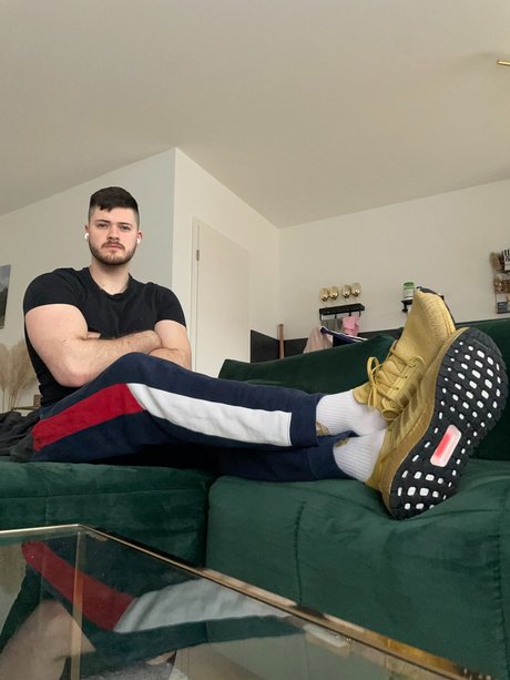 Naakte gelekte OnlyFans-foto van Germancashmonarch