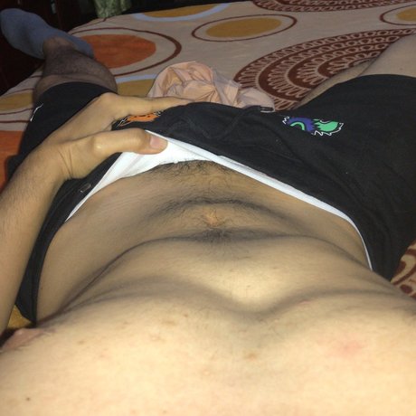 Naakte gelekte OnlyFans-foto van Dylamz Hot