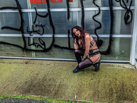 Naakte gelekte OnlyFans-foto van Georgia Peach 