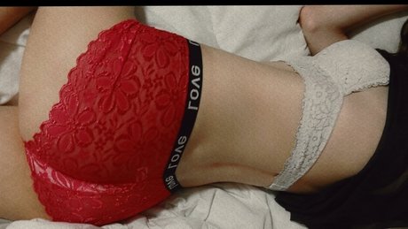 Naakte gelekte OnlyFans-foto van Dysphoric Leah