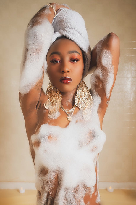 Naakte gelekte OnlyFans-foto van Tokyoosworld