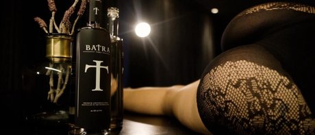Naakte gelekte OnlyFans-foto van Goldhoney