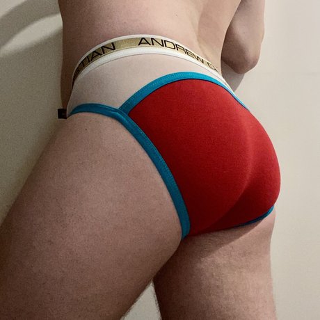 Naakte gelekte OnlyFans-foto van Gape Slut