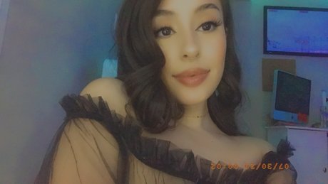 Naakte gelekte OnlyFans-foto van Join Live Stream