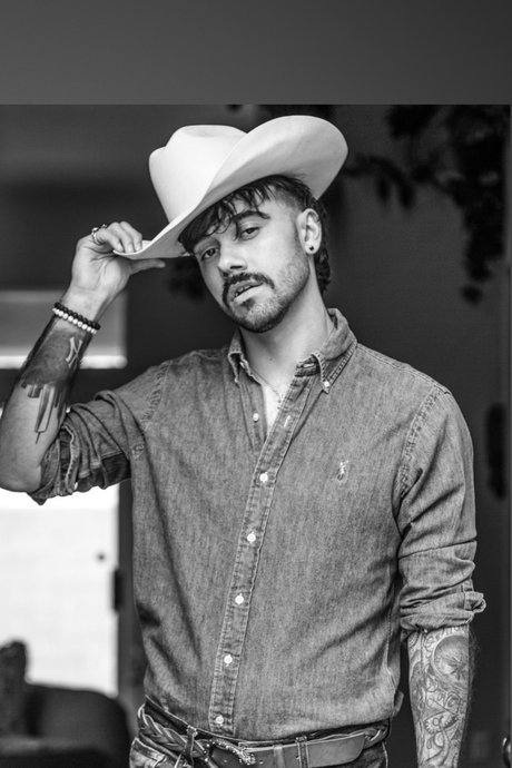 Naakte gelekte OnlyFans-foto van Nade Nasty