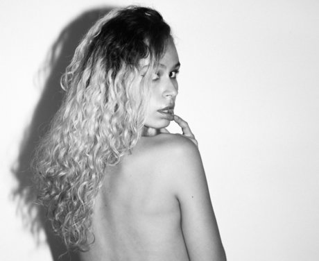Naakte gelekte OnlyFans-foto van Silene