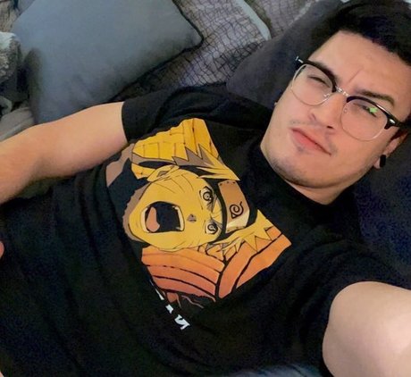 Naakte gelekte OnlyFans-foto van Darkstar