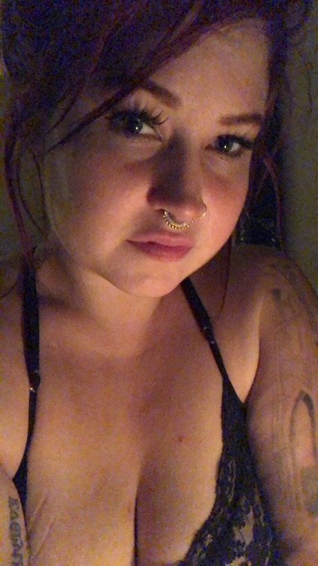 Naakte gelekte OnlyFans-foto van Elle