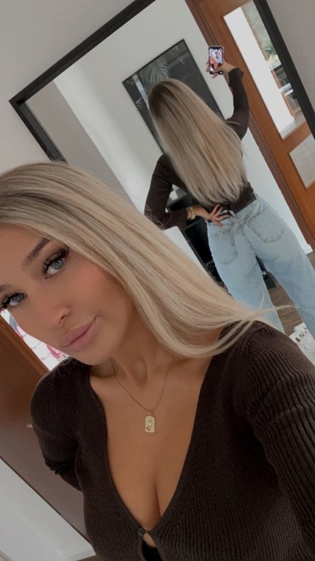 Naakte gelekte OnlyFans-foto van Nasty666gal